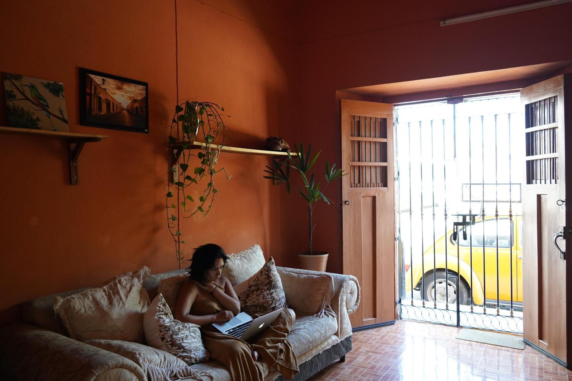 Alena Hostal Valladolid  Ngoại thất bức ảnh